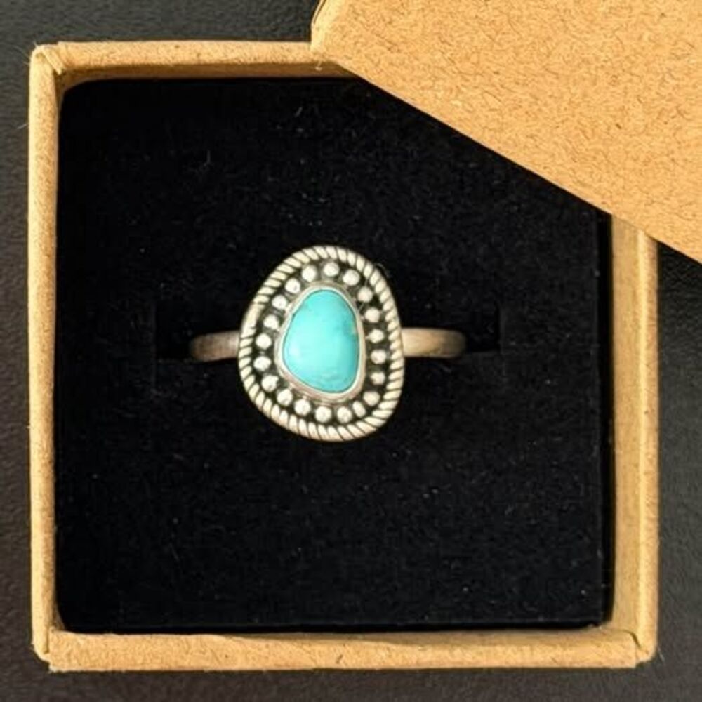 Pretty Turquoise Sterling Silver Ring — Size 6